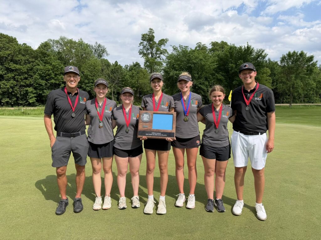 Sleepy Eye United girls golf team